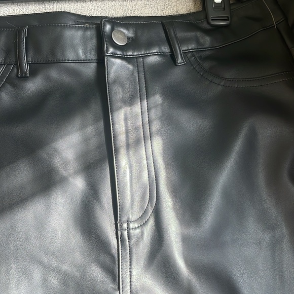 Shinestar Women's Black High Waisted Faux Leather Skinny Pants NWT - Picture 6 of 6
